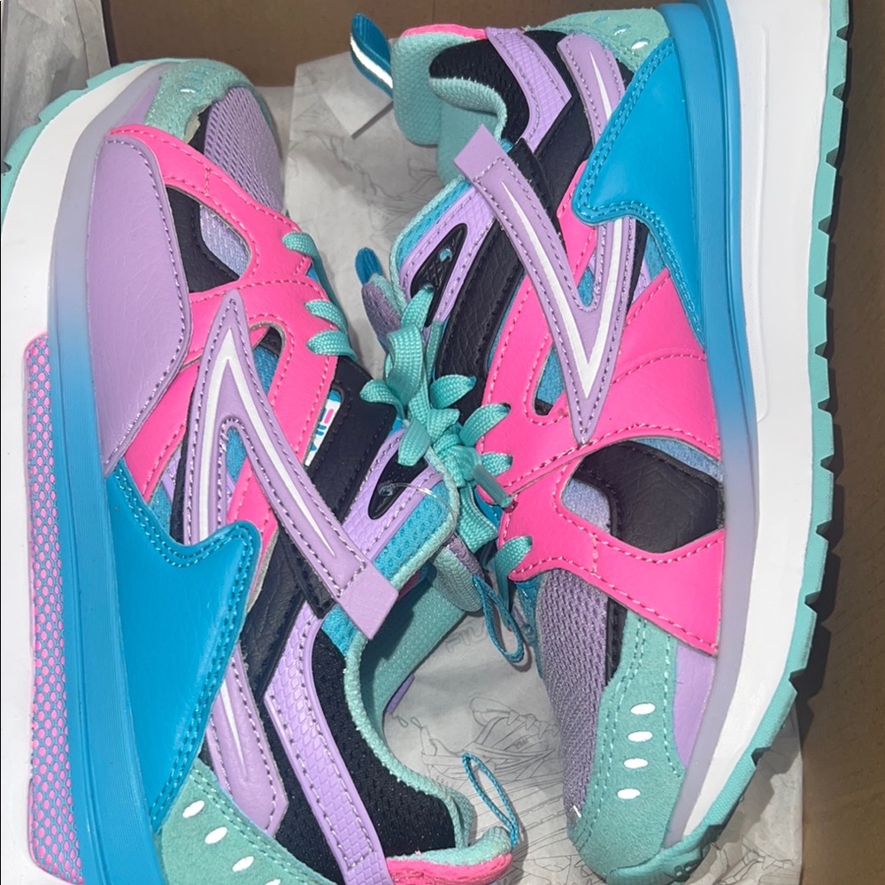 Fila Pink and Purple Sneakers Modern Athletic Design